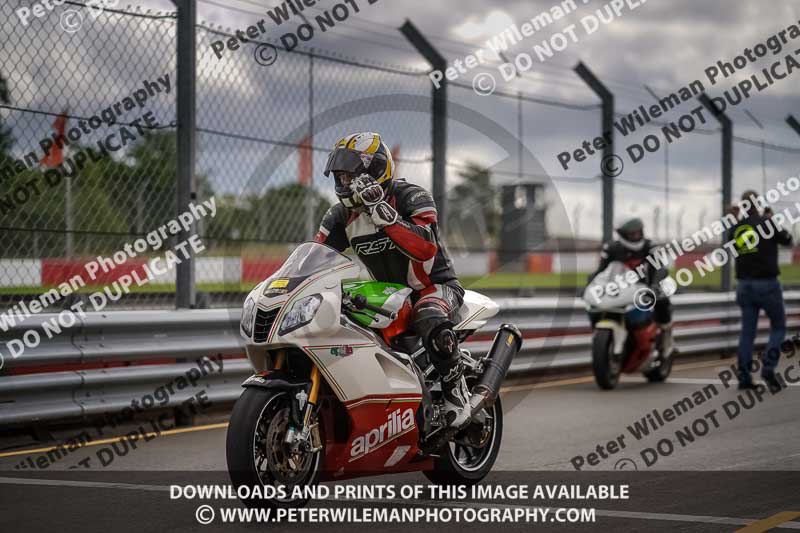 donington no limits trackday;donington park photographs;donington trackday photographs;no limits trackdays;peter wileman photography;trackday digital images;trackday photos